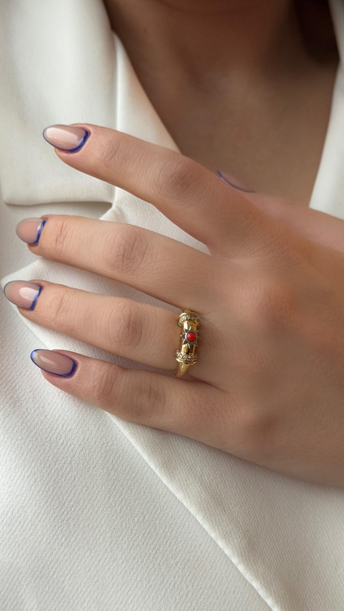 Yıldız - Kırmızı Taş Detaylı Ayarlanabilir Gold Yüzük