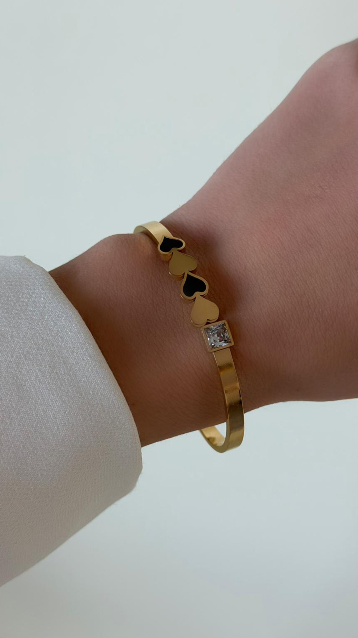 Dörtlü Kalp Kare Taş Detaylı Gold Altın Kaplamalı Bileklik