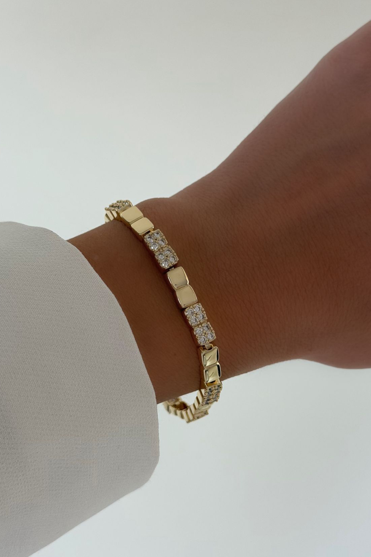 İki Kare İki Taş Detaylı Gold Bileklik