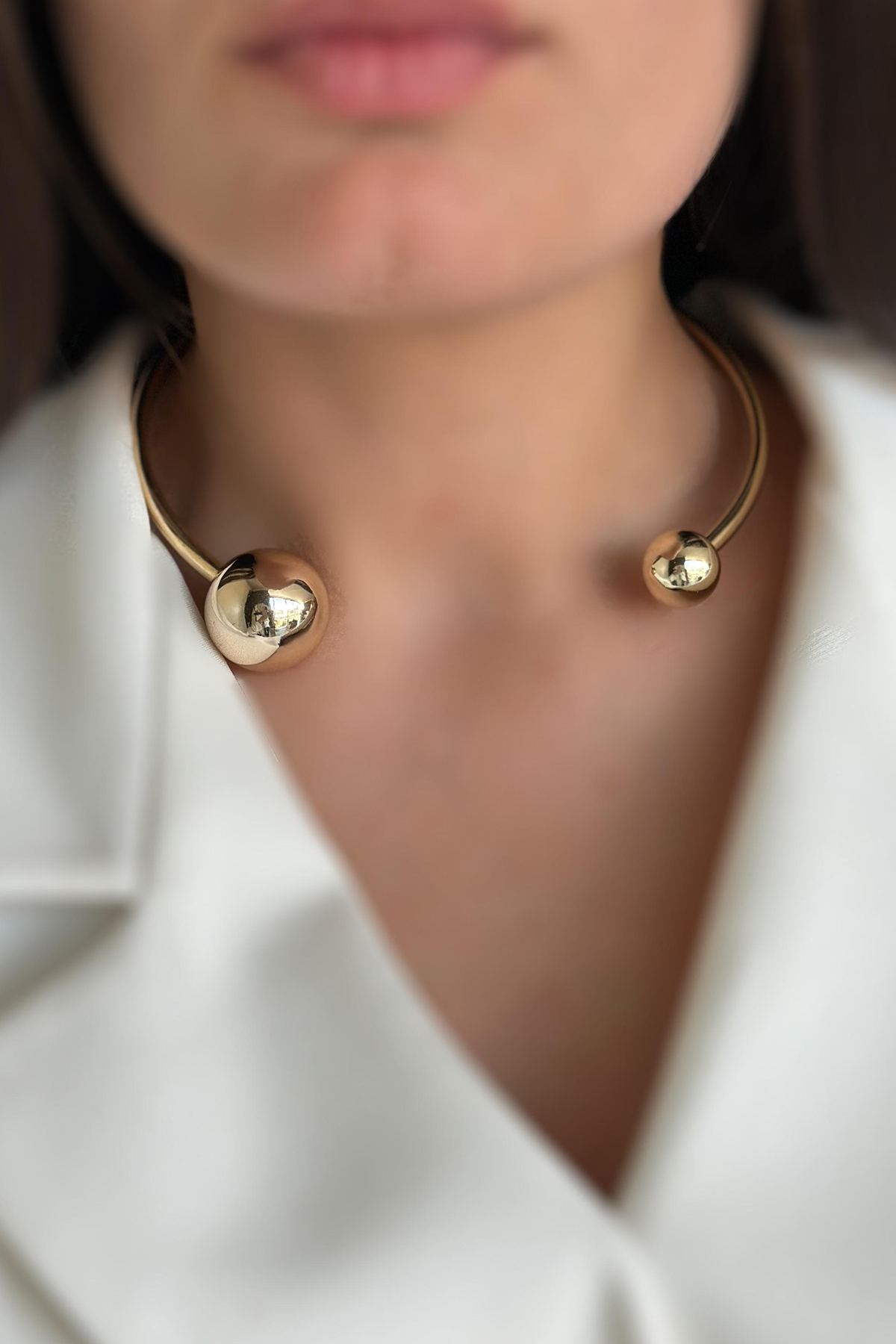 Glow Zarif Küre Detay Gold Kolye