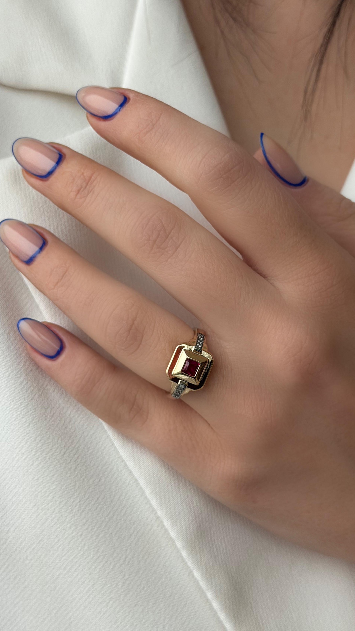 Kare Bordo Taşlı Ayarlanabilir Gold Yüzük