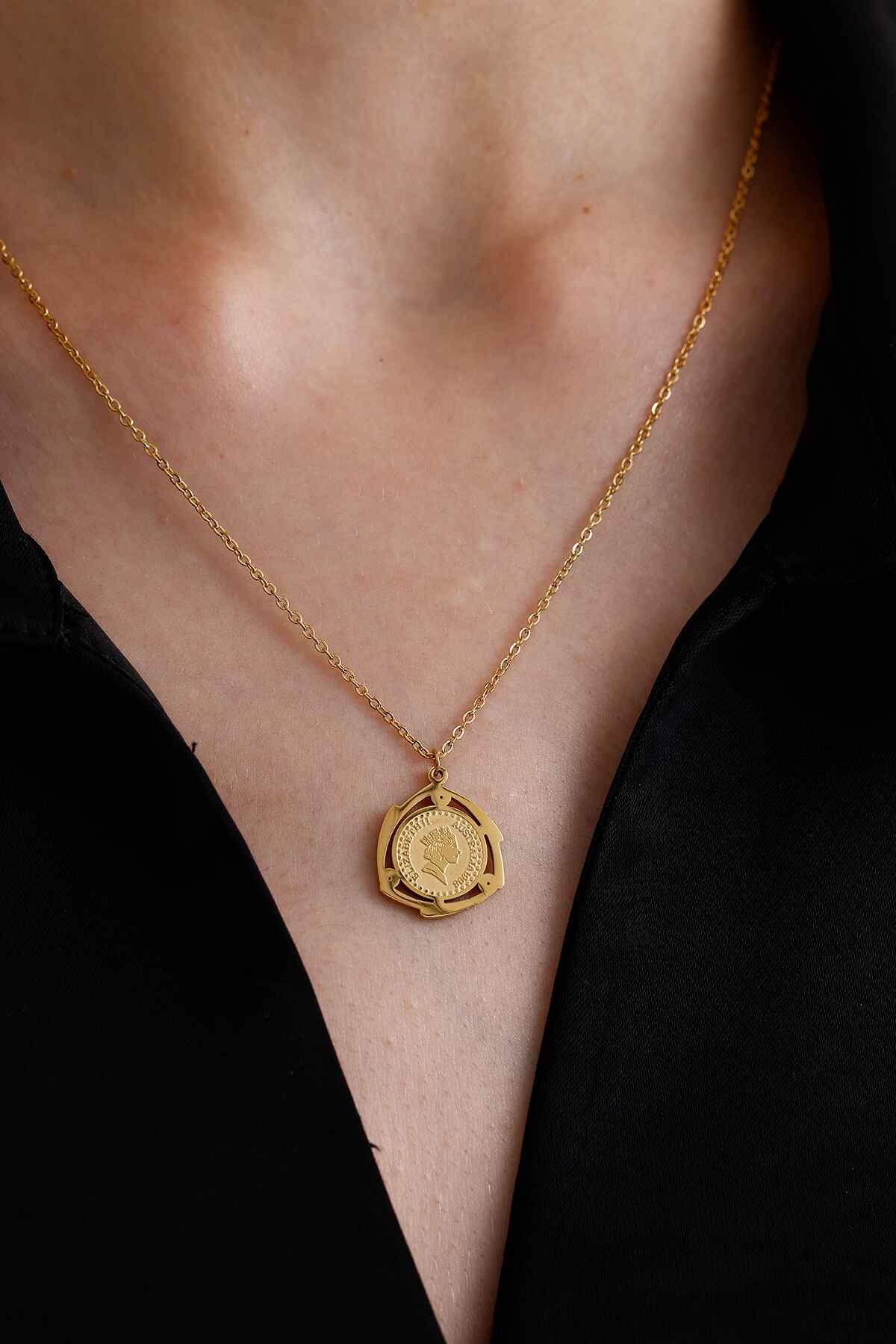 Karayel Model Gold Altın Kaplama Kolye