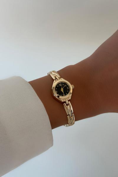 Siyah Detaylı Gold Saat