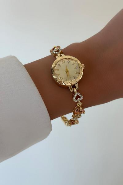 Kalp Detaylı Gold Saat