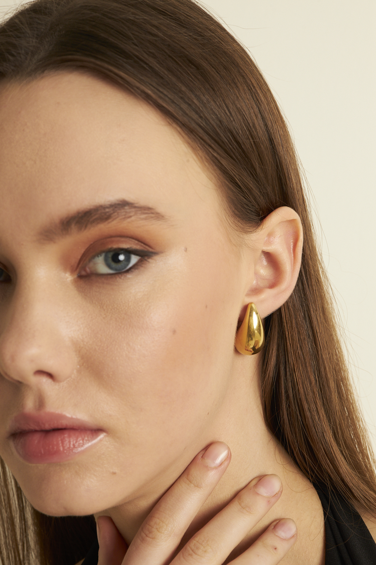 Vurgu Model Gold Altın Kaplama Küpe